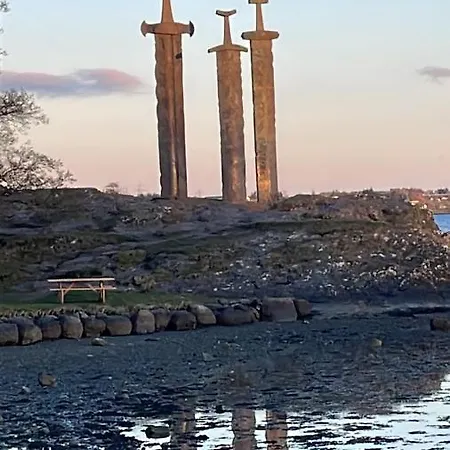Madla , Hybel شقة